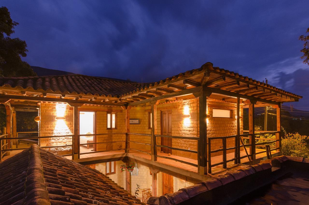 Hostal Casa Del Arte Robles Bagian luar foto
